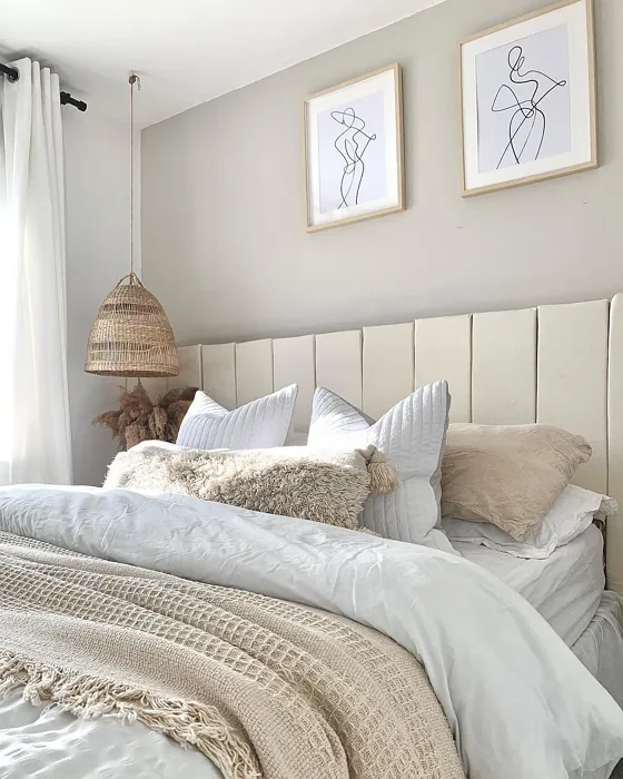 Dulux Egyptian Cotton bedroom 
