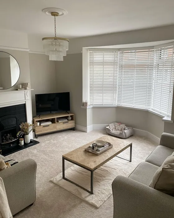 Dulux Egyptian Cotton living room color