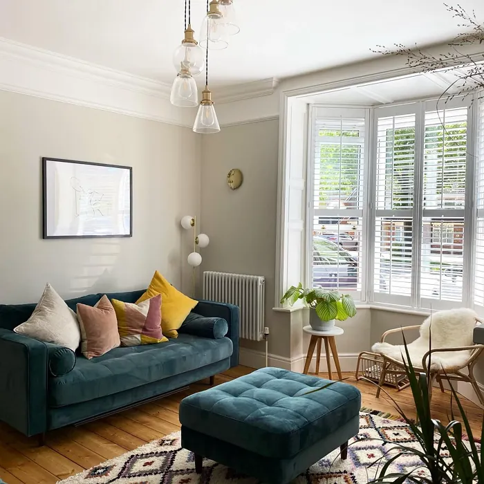 Dulux Egyptian Cotton living room color