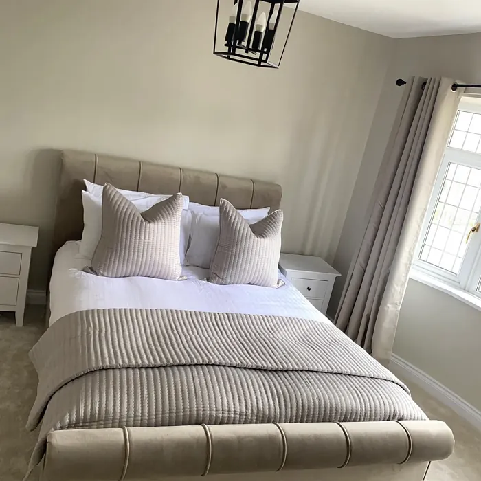 Dulux Egyptian Cotton bedroom color