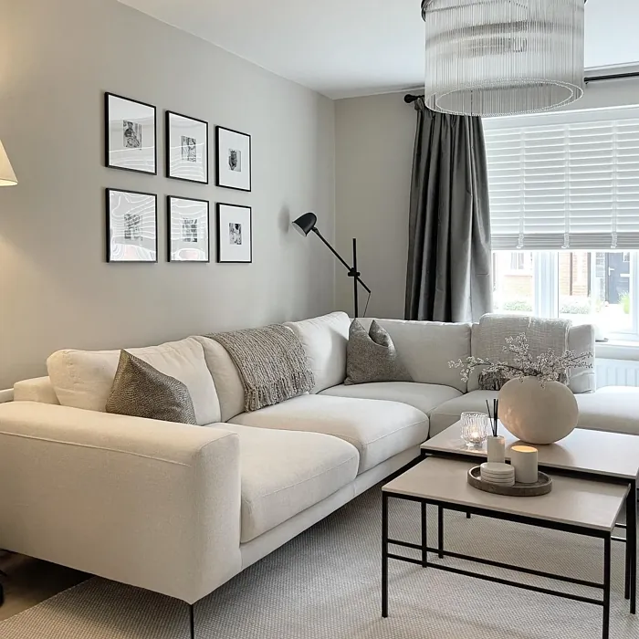 Dulux Egyptian Cotton living room 