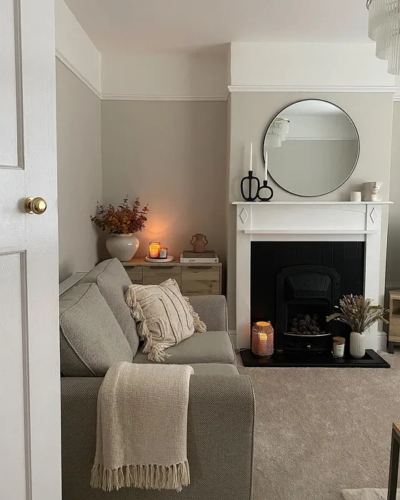 Dulux Egyptian Cotton living room color
