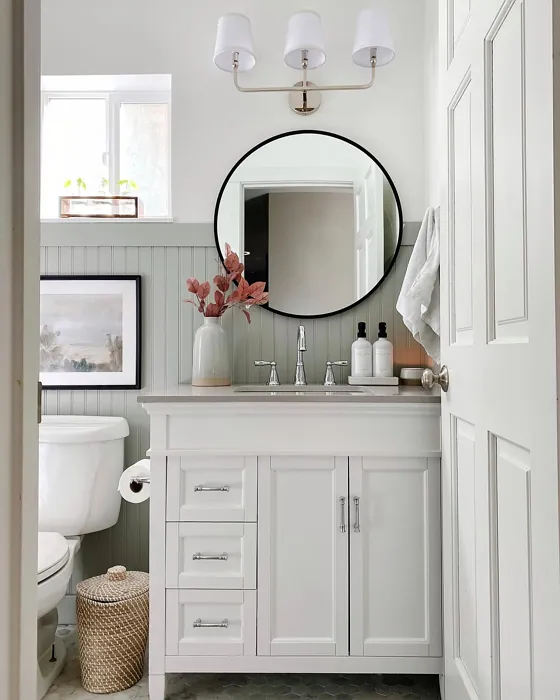 Farrow and Ball Pigeon bathroom 