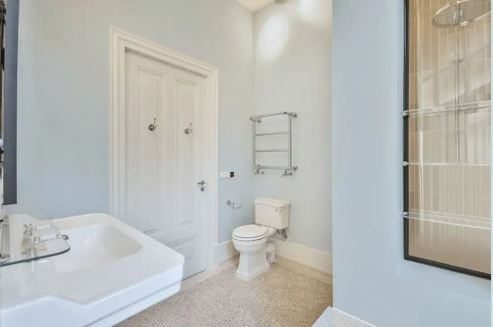 NCS S 0507-B bathroom