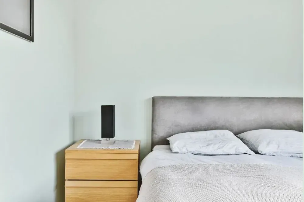 NCS S 0507-G minimalist bedroom